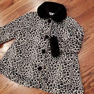Adorable Hartstrings animal print coat - sz 4